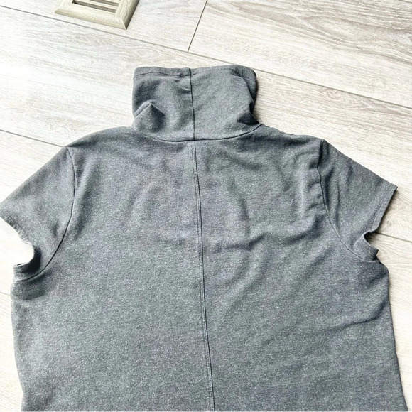 Cabi Cap Sleeve Charcoal Gray Mock Neck Top - Picture 13 of 14
